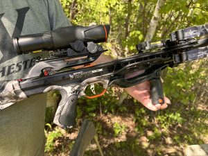 Buk Ops scope on a Barnett Hyper Raptor